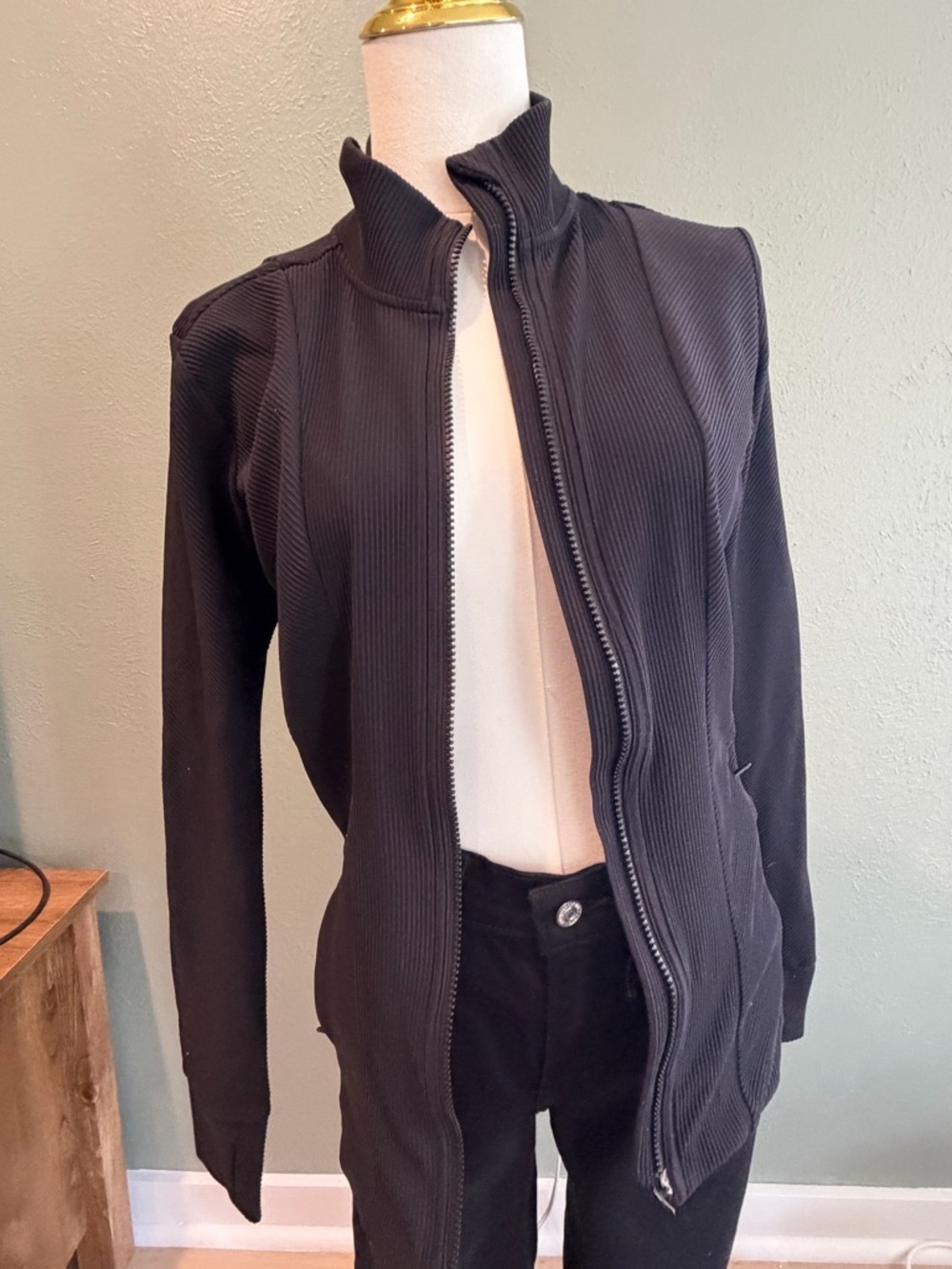 Athleta Black Ribbed Zip-Front Jacket size Small